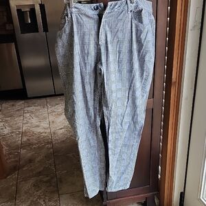 Chic Checkered Women's Trousers